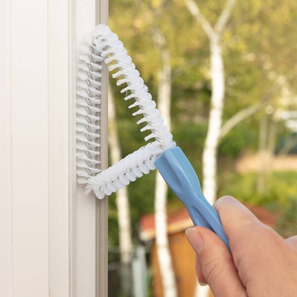 Brosse rails fenêtres Eléphant Maison en action