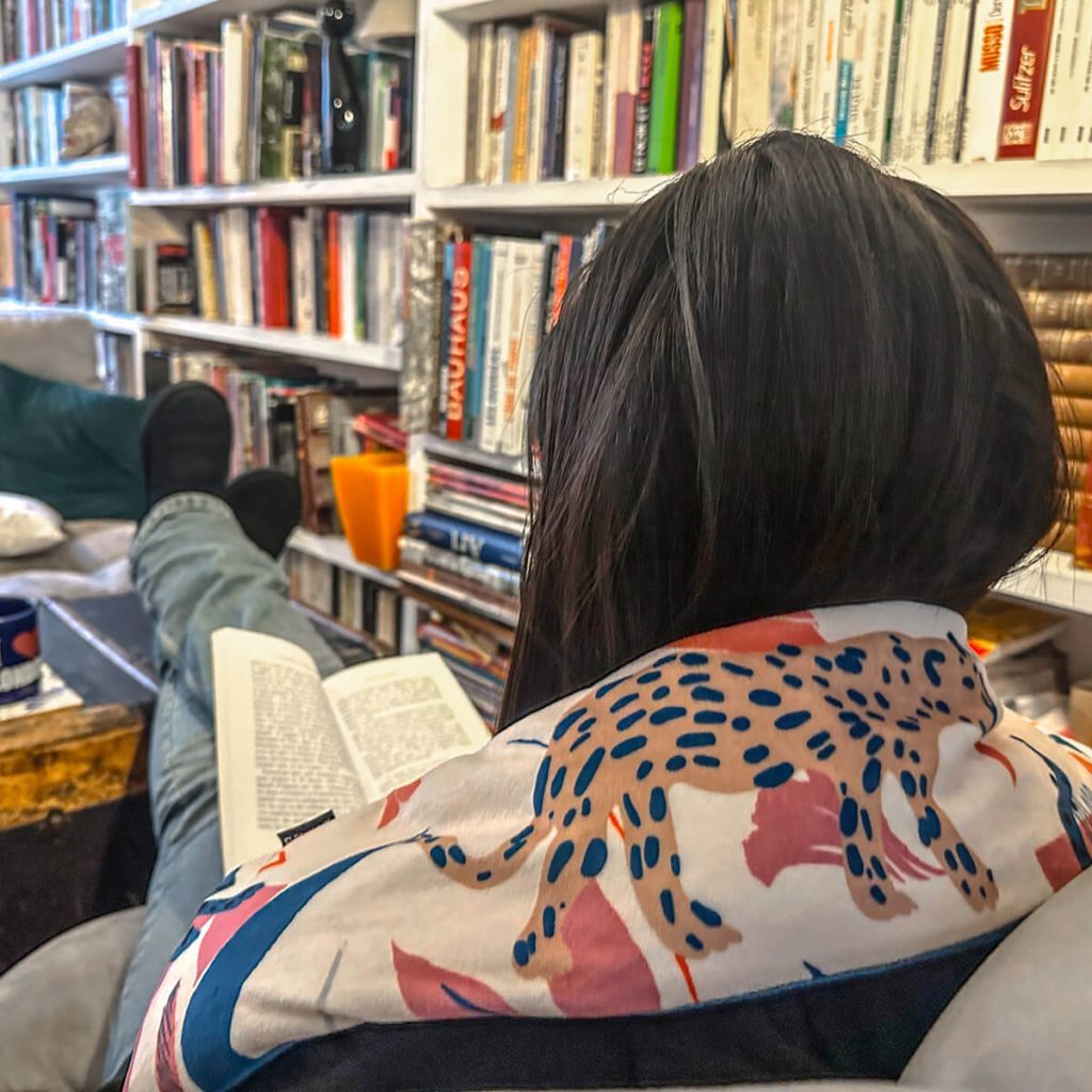 Bouillotte tour de cou pour soulager vos douleurs des cervicales. 